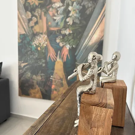 -mari- Cozy At Engomi Near Unic Apartamento *