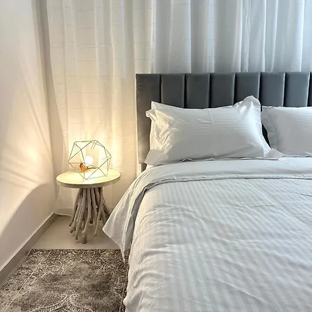 Apartmán -mari- Cozy At Engomi Near Unic Nikósie