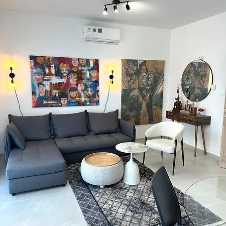 -mari- Cozy Near Unic & Medical School Apartment Nicosia