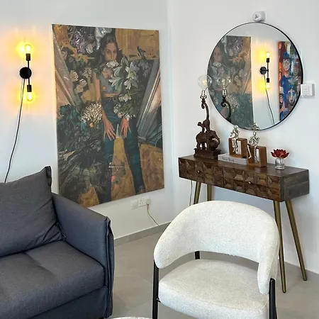 -mari- Cozy At Engomi Near Unic Apartamento *