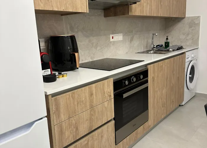 Διαμέρισμα -mari- Cozy At Engomi Near Unic