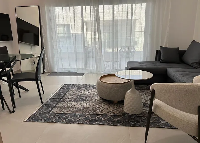 -mari- Cozy At Engomi Near Unic Διαμέρισμα