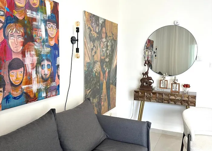 Διαμέρισμα -mari- Cozy At Engomi Near Unic *